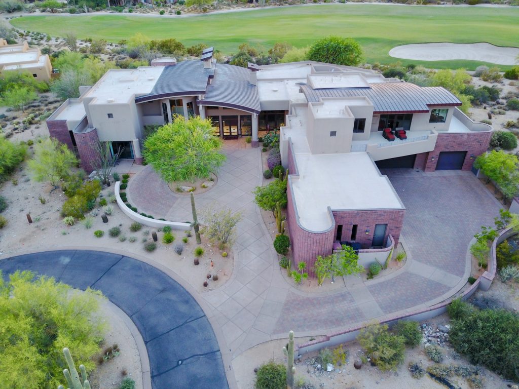 house with big driveway